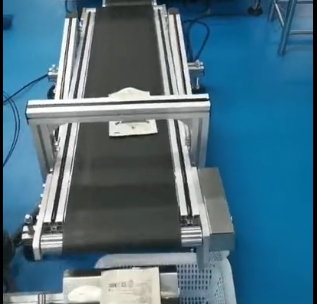 新款手膜足膜包裝機(jī) -客戶(hù)現(xiàn)場(chǎng)案例2