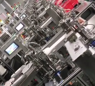 取膜機(jī)械手 自動(dòng)取膜 折疊入袋 (現(xiàn)場(chǎng)客戶(hù)案例)